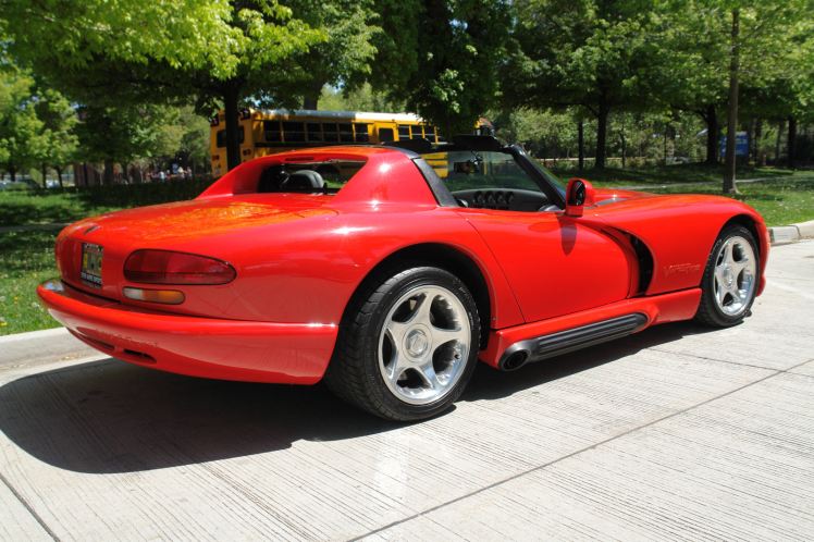 1994 Dodge Viper R/T 10 (rear)