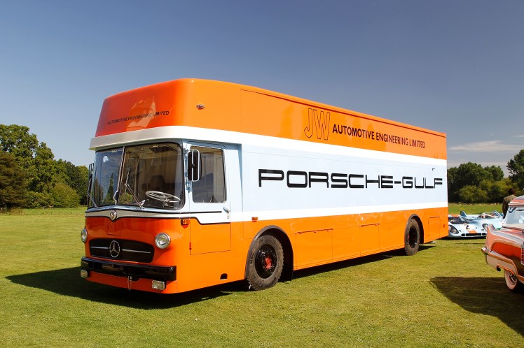 Team Transporter by Porsche Gulf Collection Salon Privé 2012