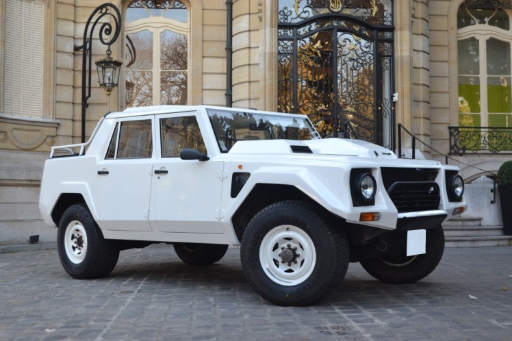 Lamborghini LM002