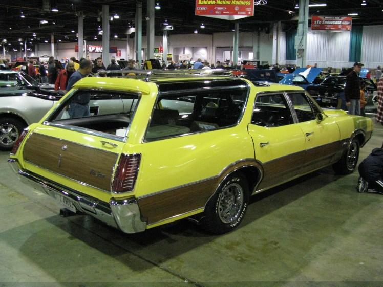 1970 442 W30 Vista Cruiser