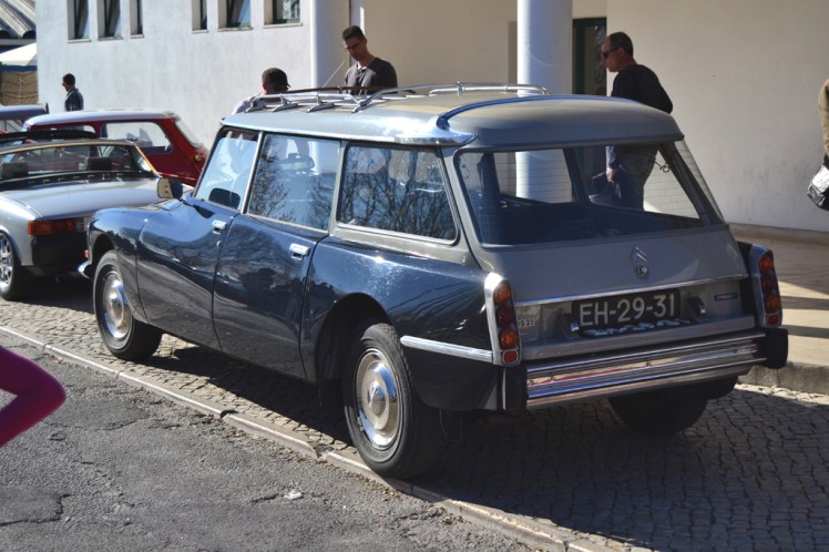 Citroen DS23 Familiale (Rear)