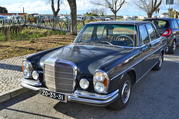 Mercedes Benz 280 SE