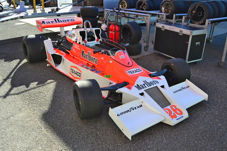 McLaren M26