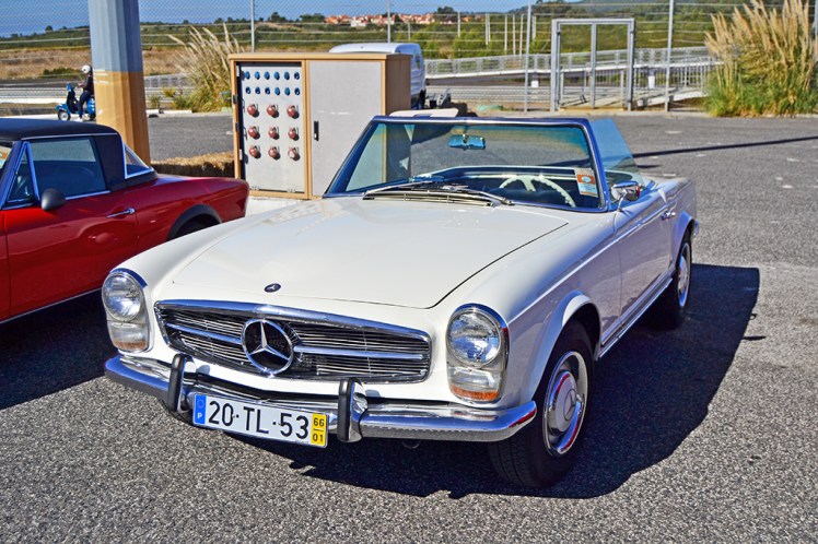 Mercedes Benz SL230 W113