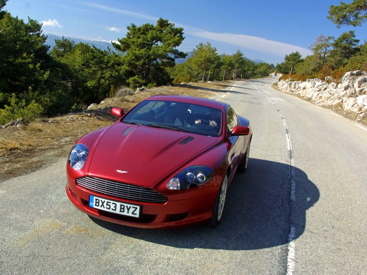 Aston Martin DB9