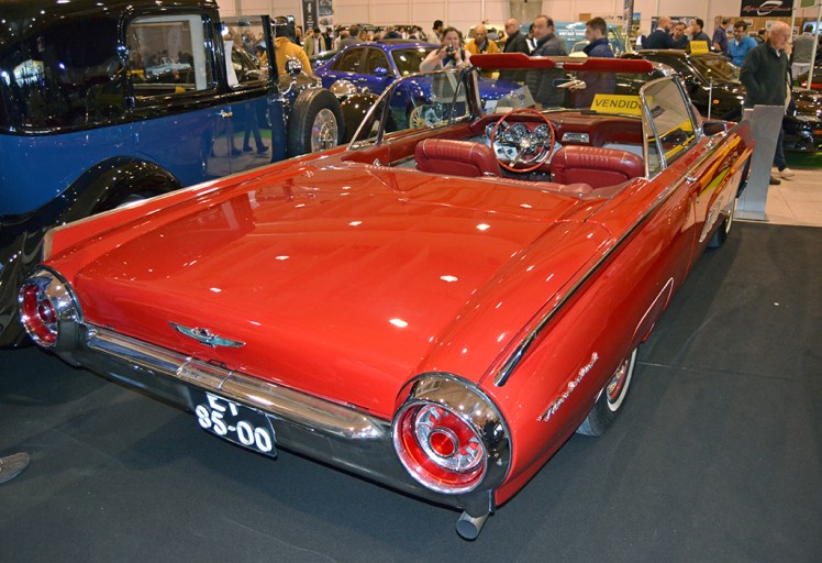 Ford Thunderbird 1963 (rear)