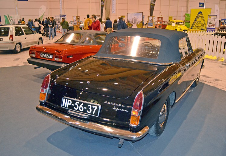 Peugeot 404 Cabriolet (rear)