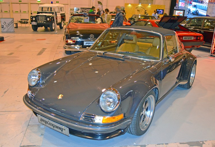 Porsche 911 Targa Restomod