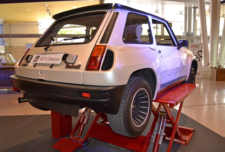Renault 5 Turbo 2 (rear)