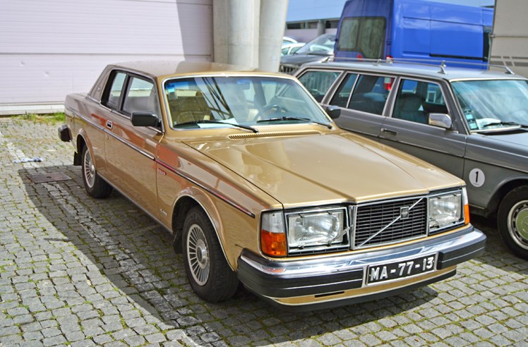 Volvo 262C