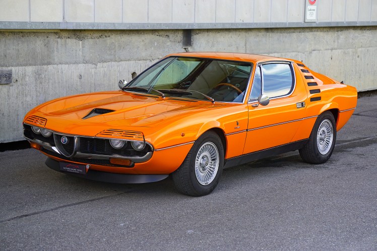 Alfa Romeo Montreal