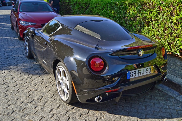 Alfa Romeo 4C (4)