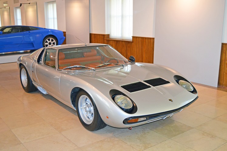 Lamborghini Miura SV (1)