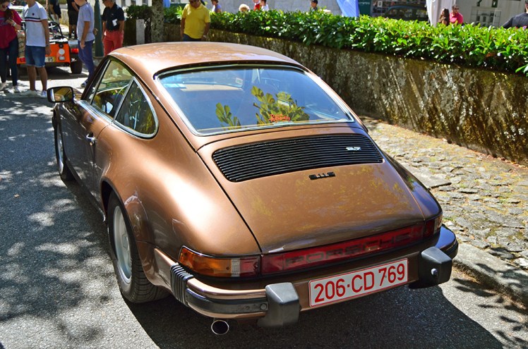 Porsche 911 2.7 (2)