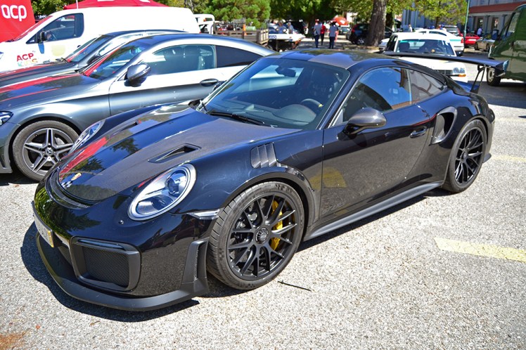 Porsche 991 GT2 RS (1)