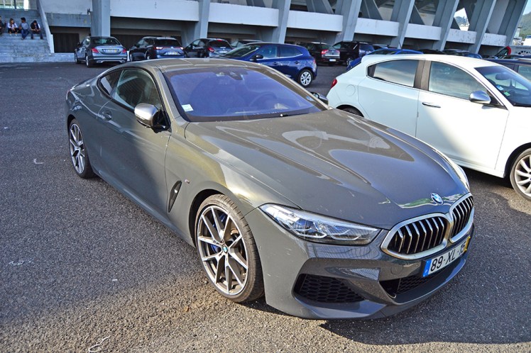 BMW 850i