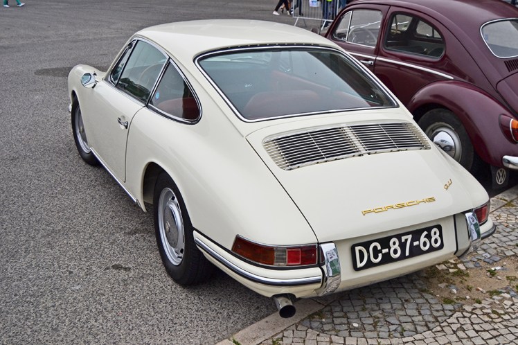 Porsche 911 (2)