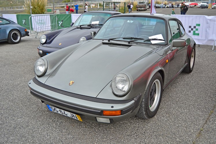 Porsche 911 Carrera